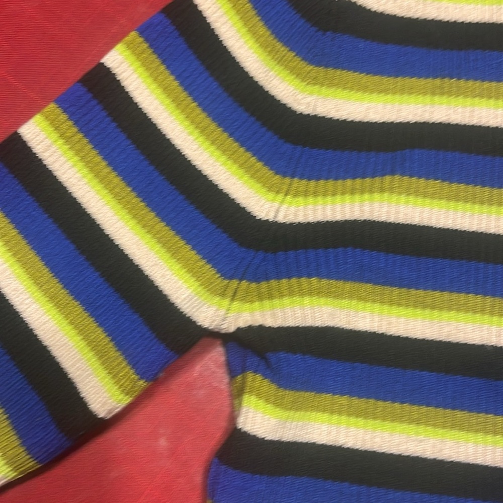 Turtle neck!!! - Picture 2 of 7